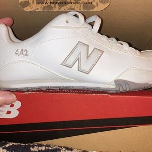 Brand New In Box New Balance women's tennis shoes